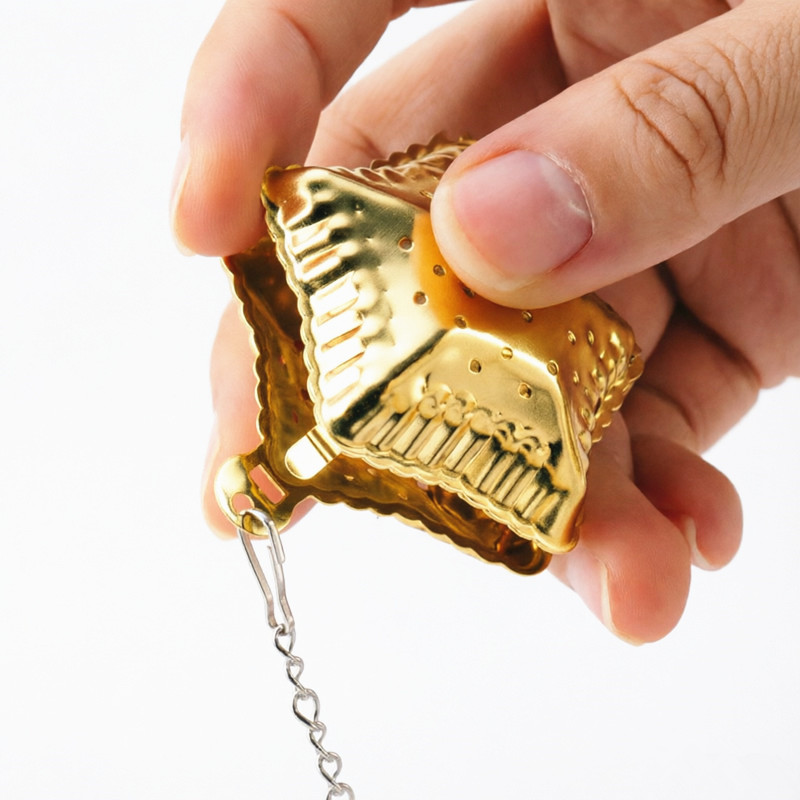 304 Stainless Steel Star Tea Infuser Manufacturer with PVD Gold Finish