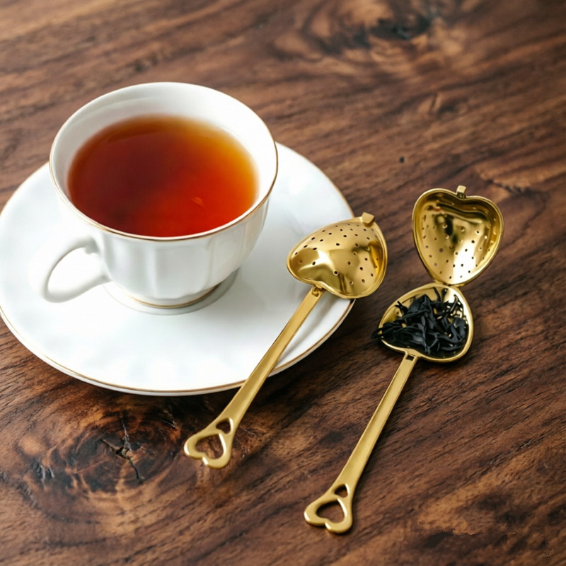 Premium stainless steel tea infuser with heart-shaped design for loose leaf tea Premium stainless steel tea infuser with heart-shaped design for loose leaf tea