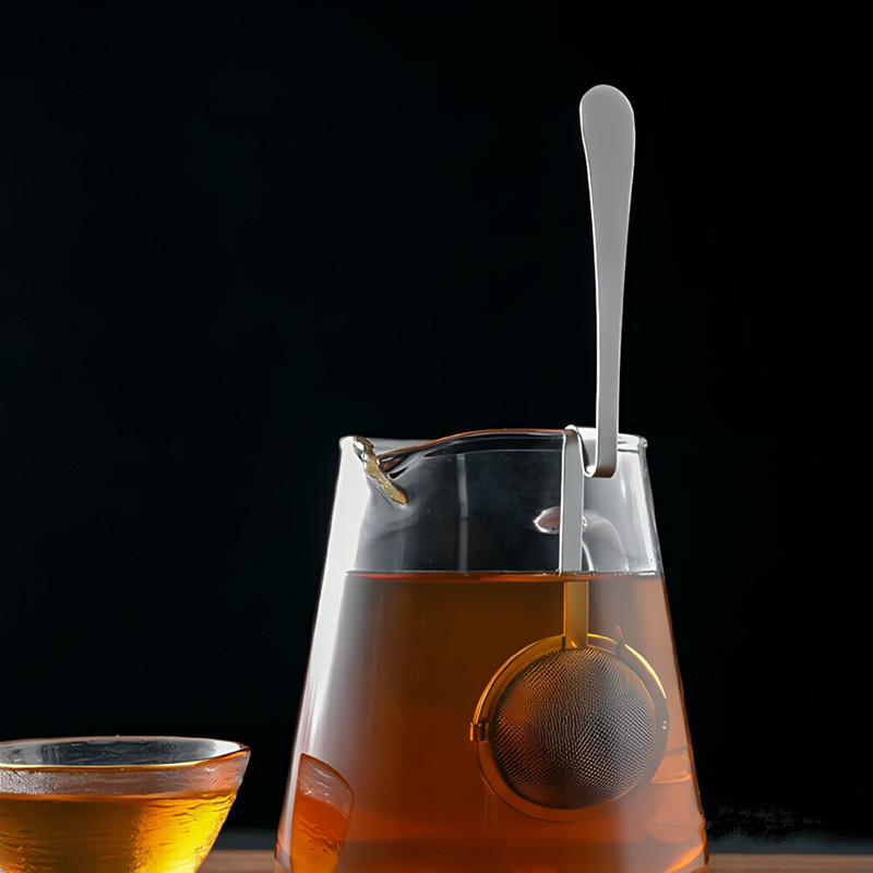 Reusable mesh tea infuser with hook handle for loose leaf tea Reusable mesh tea infuser with hook handle for loose leaf tea