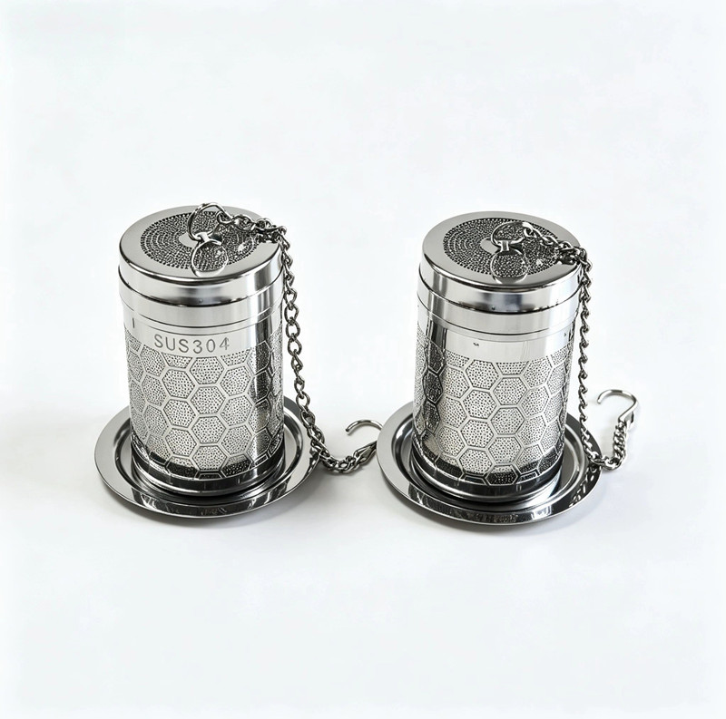 304 Stainless Steel Honeycomb Tea Infuser with Hanging Chain and Lid